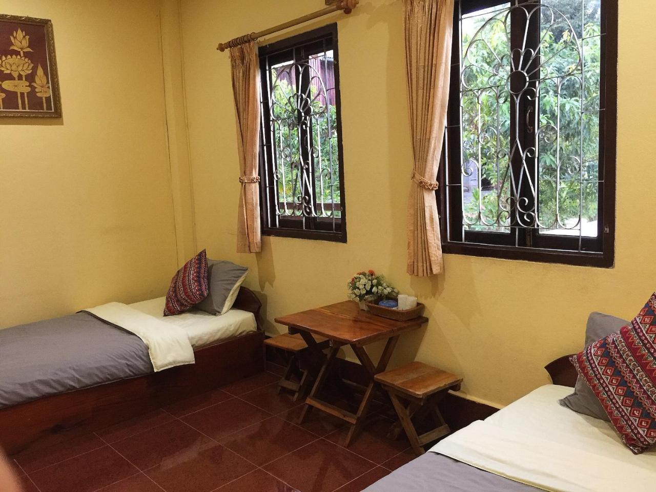 Mao Phasok Riverside Guesthouse Luang Prabang Exterior photo