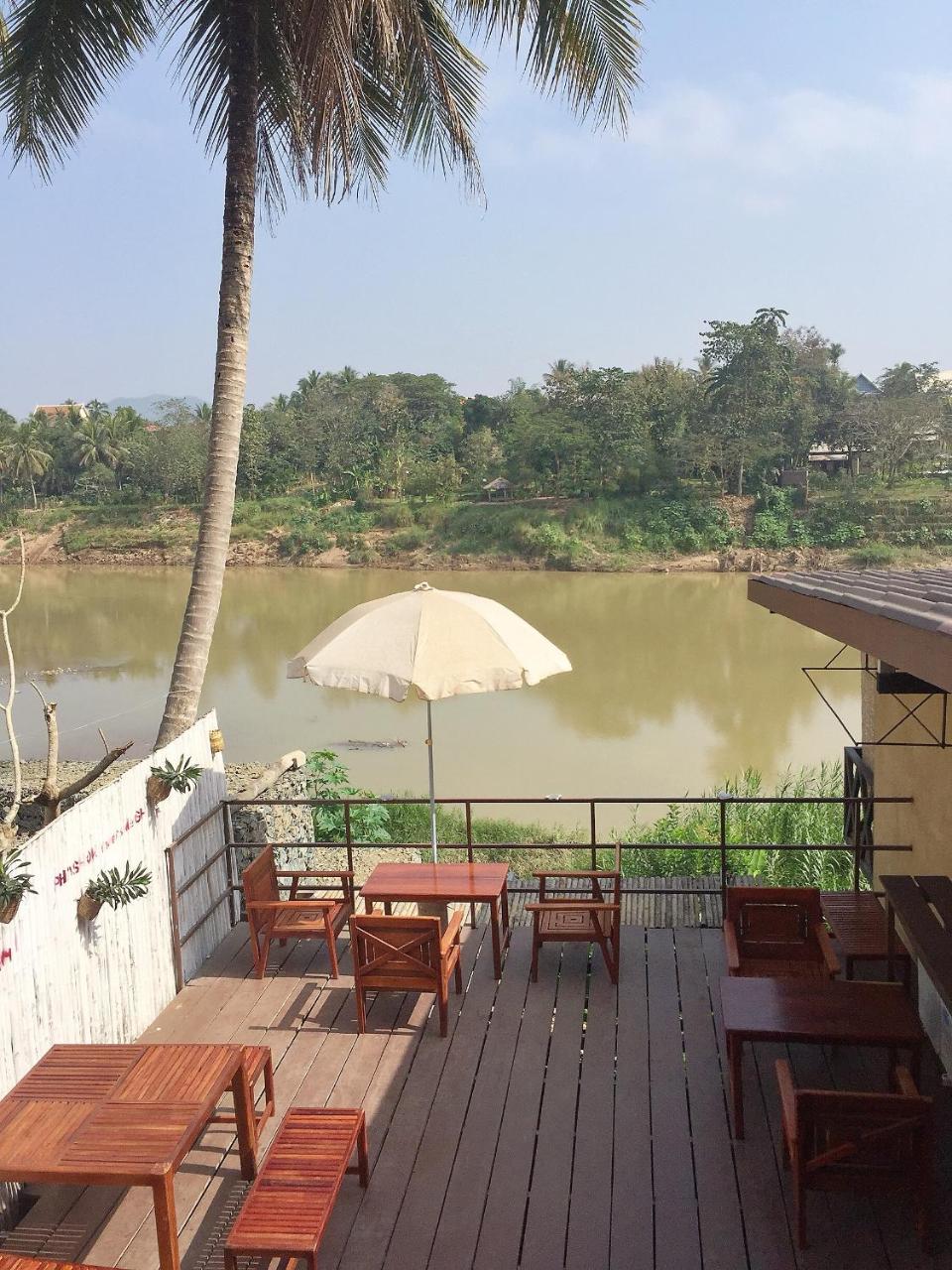 Mao Phasok Riverside Guesthouse Luang Prabang Exterior photo
